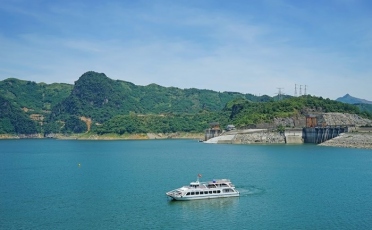 Tour Đền Chúa Thác Bờ - Lòng Hồ Hòa Bình - Vịnh Ngòi Hoa 1N