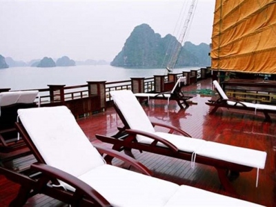 du-thuyen-calypso-sundeck1