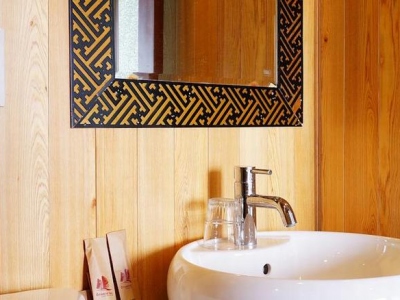 du-thuyen-oriental-sails-bathroom