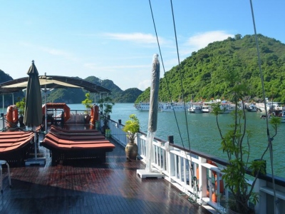 du-thuyen-viet-beauty-sundeck