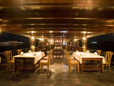 du-thuyen-mekong-emotion-restaurant-(1)