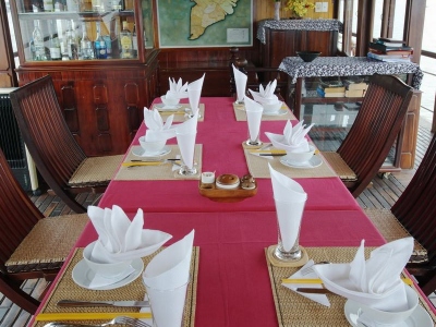 du-thuyen-mekong-melody-restaurant5