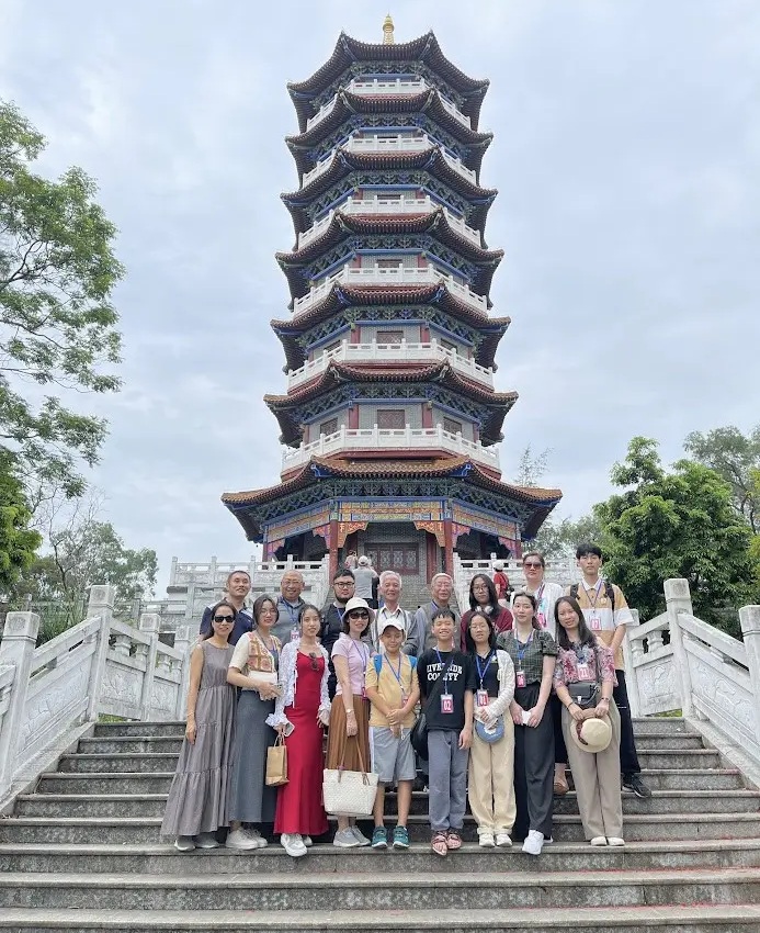 Du lịch Đông Hưng Trung Quốc 2 ngày 1 đêm