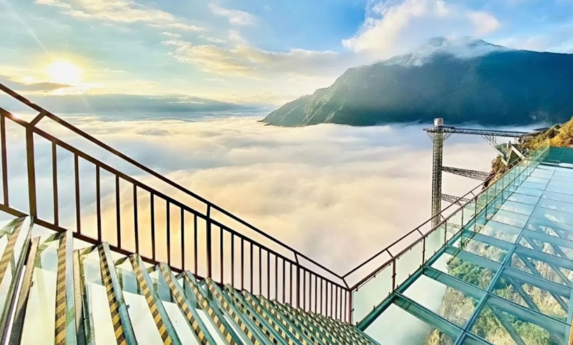 Cầu kính Rồng Mây - du lịch Sapa, du lịch Tây Bắc Tết